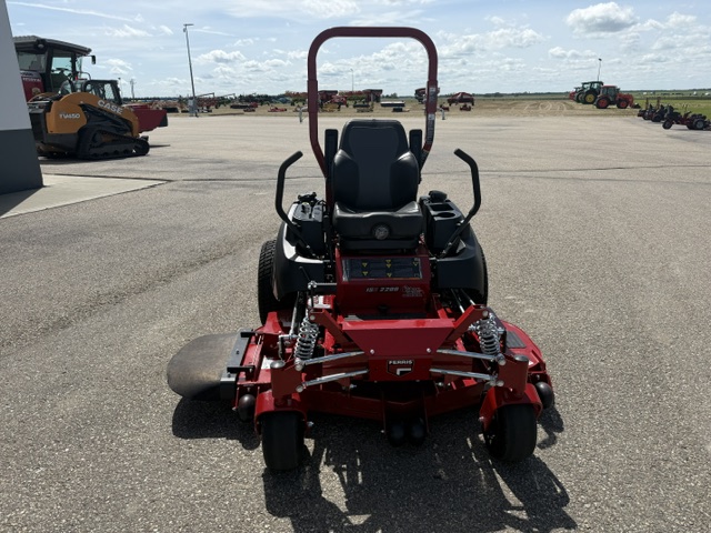 2023 Ferris ISX2200 28 Mower/Zero Turn