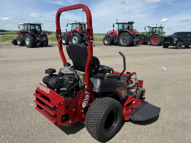 2023 Ferris ISX2200 28 Mower/Zero Turn
