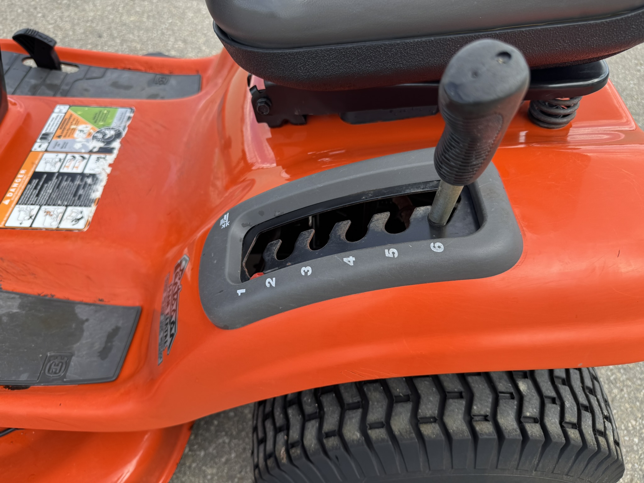 2014 Husqvarna YTA18542 Mower/Riding