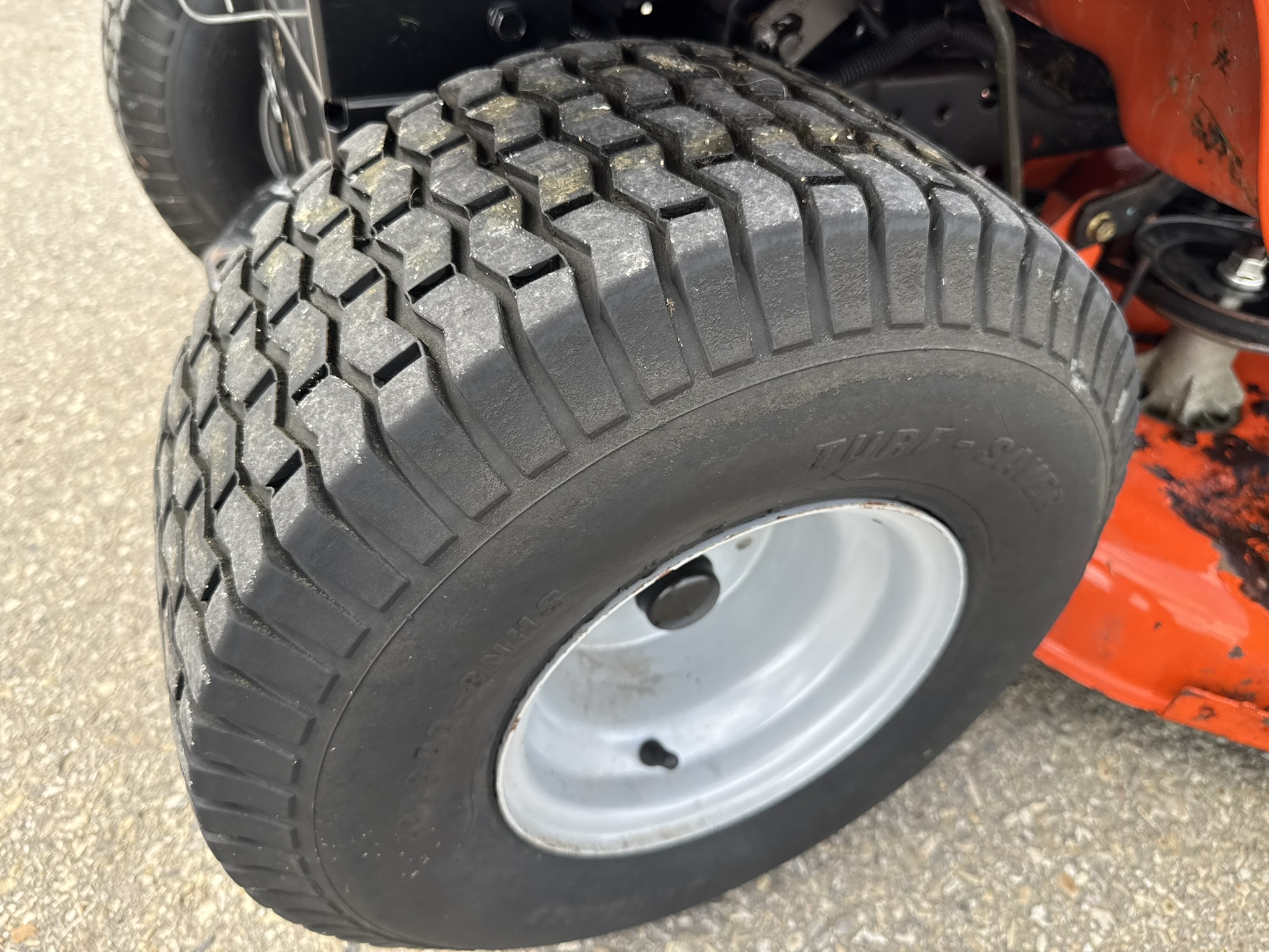 2014 Husqvarna YTA18542 Mower/Riding