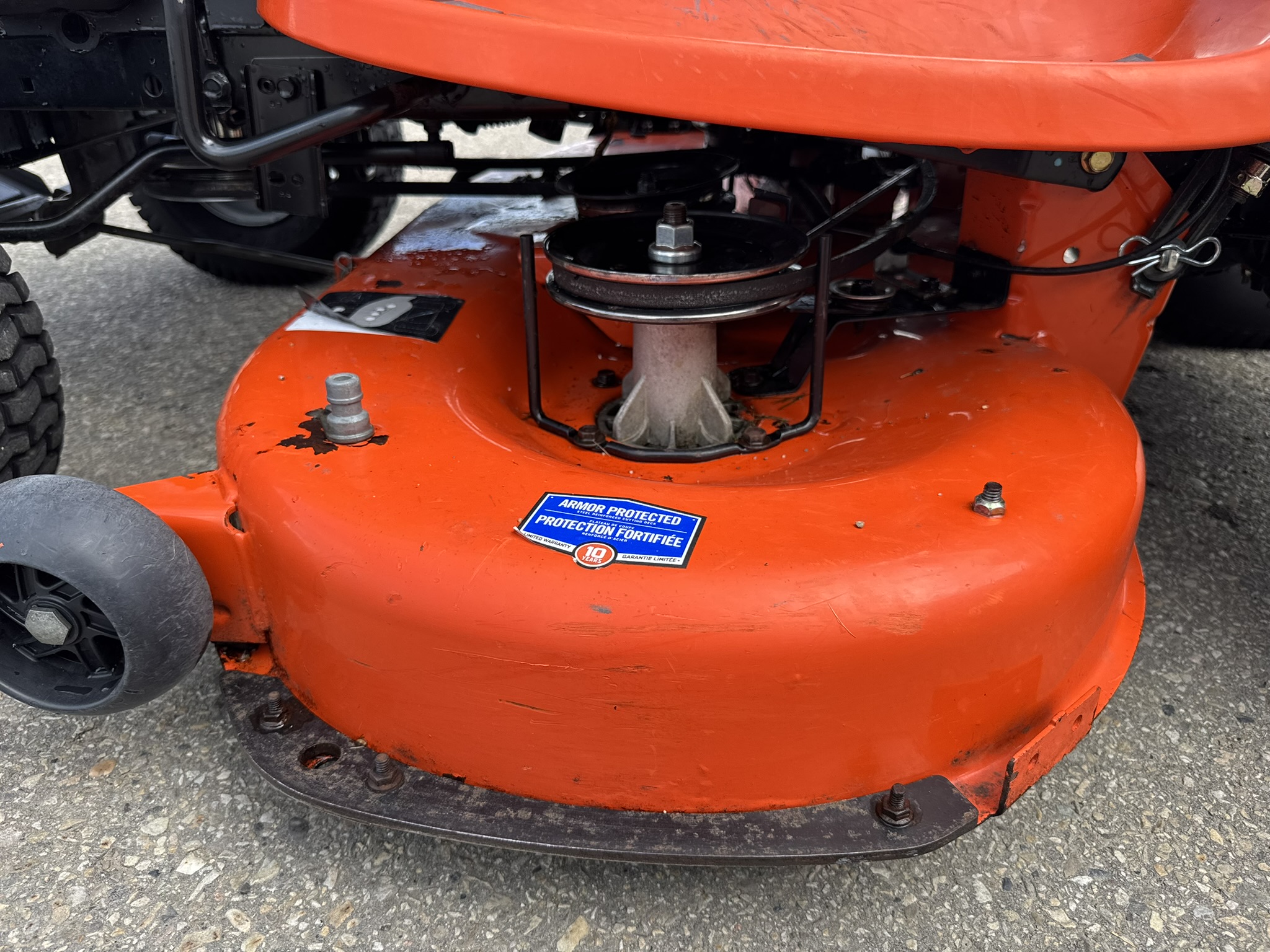 2014 Husqvarna YTA18542 Mower/Riding