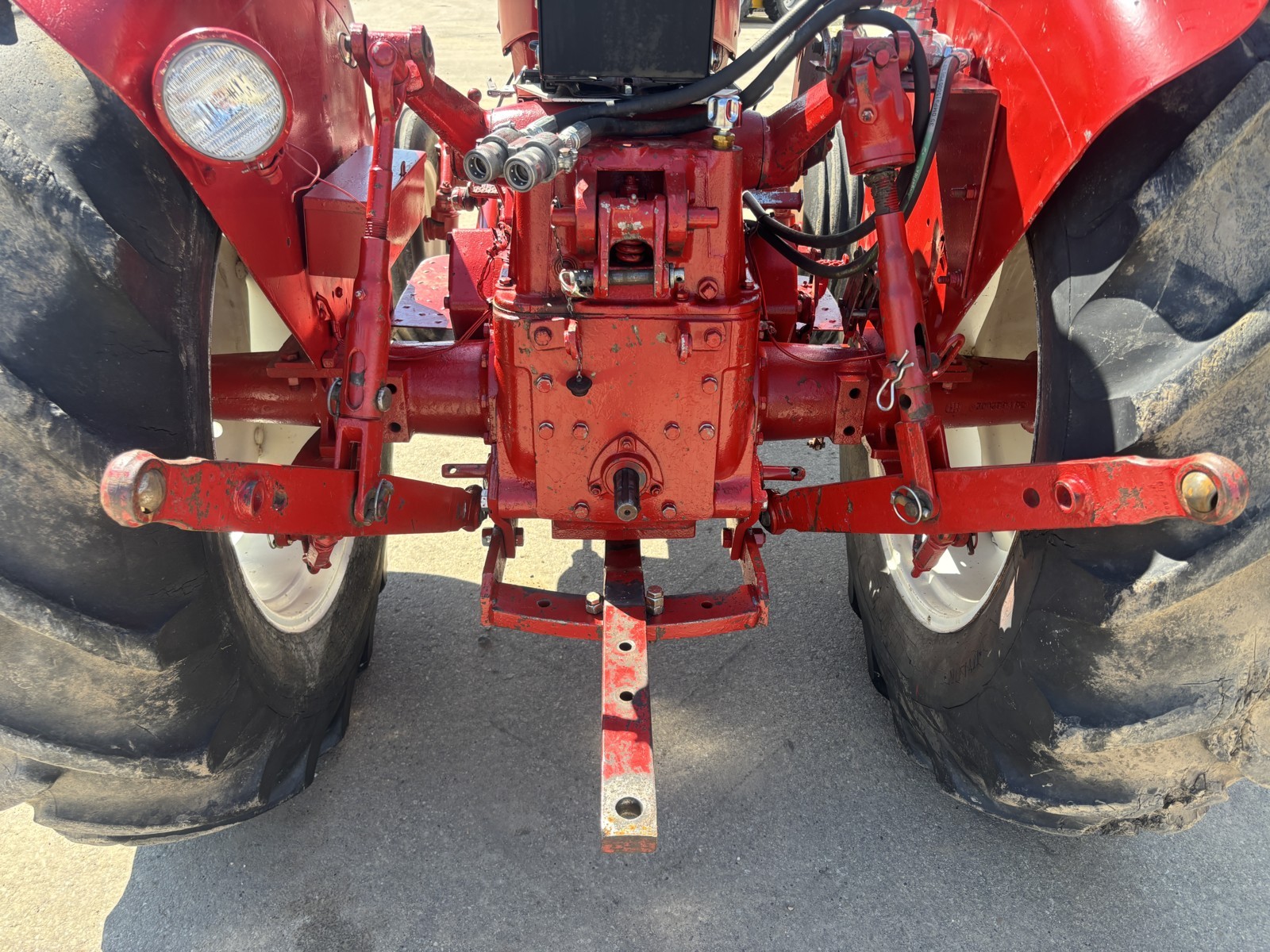 1968 International 444 Tractor