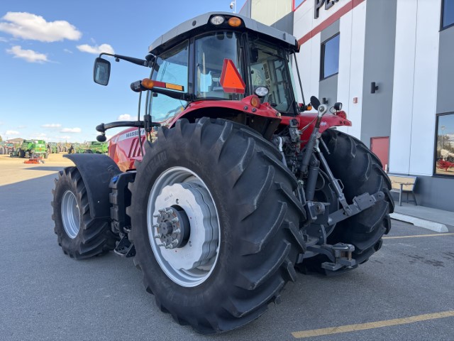 2017 Massey Ferguson 7726 Tractor