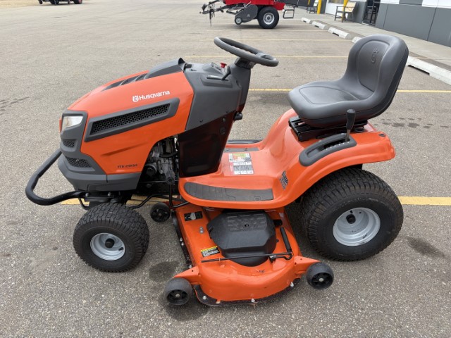 2023 Husqvarna YTH24K54 Mower/Riding