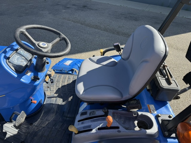 2007 New Holland T1030 Tractor