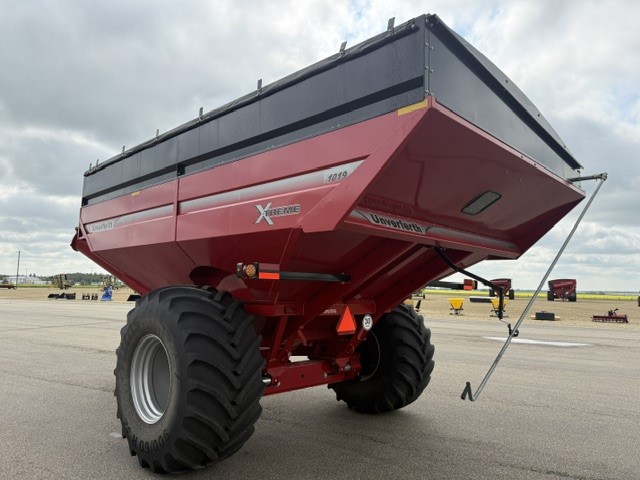 2021 Unverferth 1019 Grain Cart