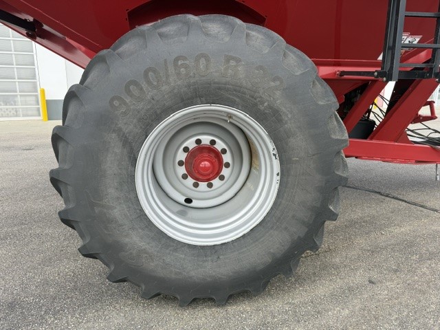 2019 Unverferth 1019 Grain Cart