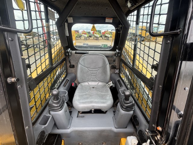 2023 Gehl RT165 Skid Steer Loader