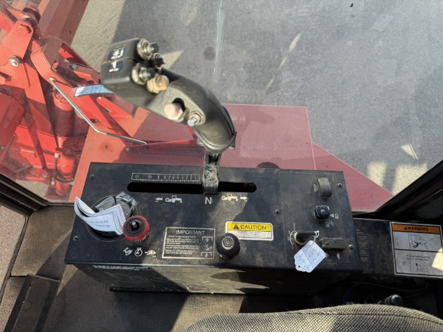 1999 Massey Ferguson 220II Windrower