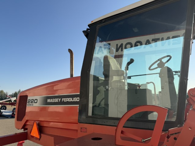 1999 Massey Ferguson 220II Windrower