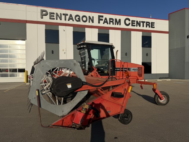 1999 Massey Ferguson 220II Windrower