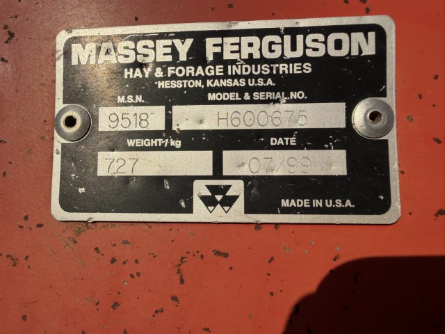 1999 Massey Ferguson 220II Windrower