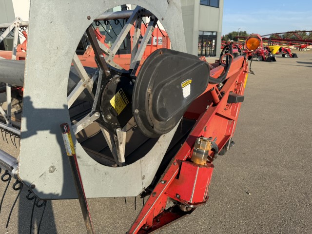 1999 Massey Ferguson 220II Windrower
