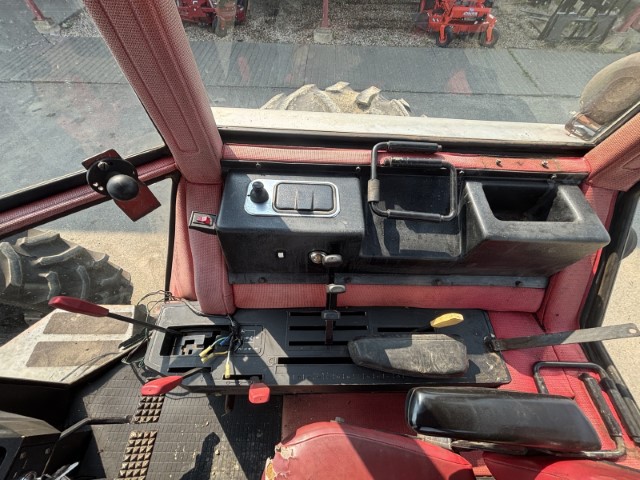 1984 AGCO White 2-155 Tractor