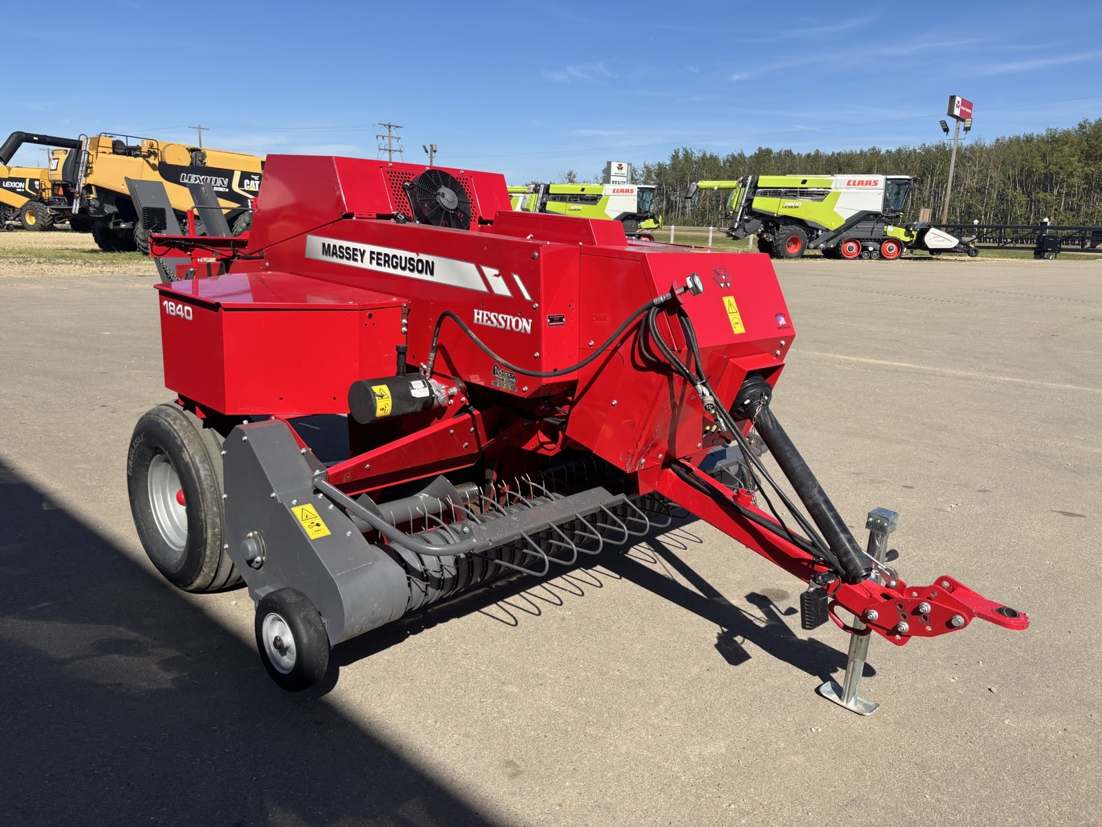 2018 Massey Ferguson 1840 Baler/Square