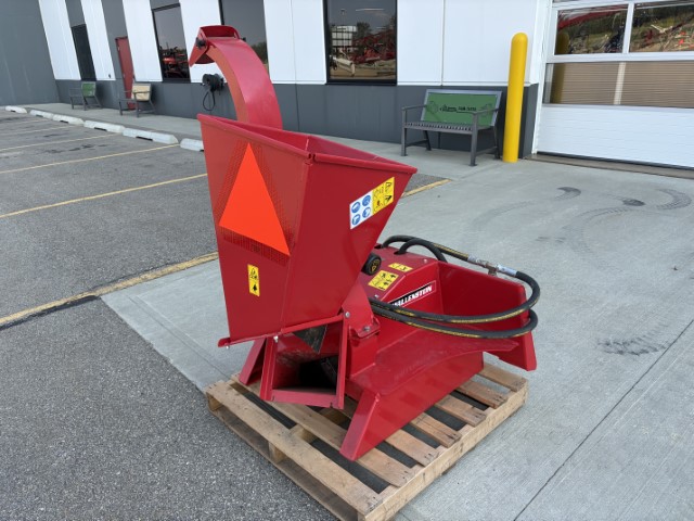 2024 Wallenstein BXH42 Wood Chipper
