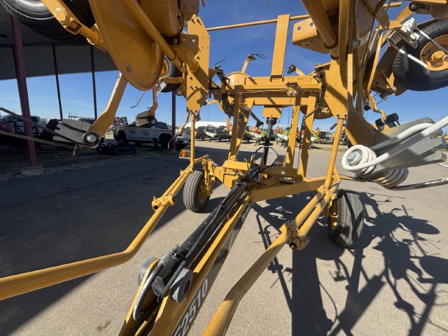 2021 Vermeer TE2510 Tedder