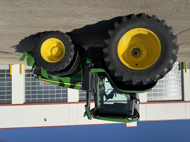 2023 John Deere 8R 310 Tractor