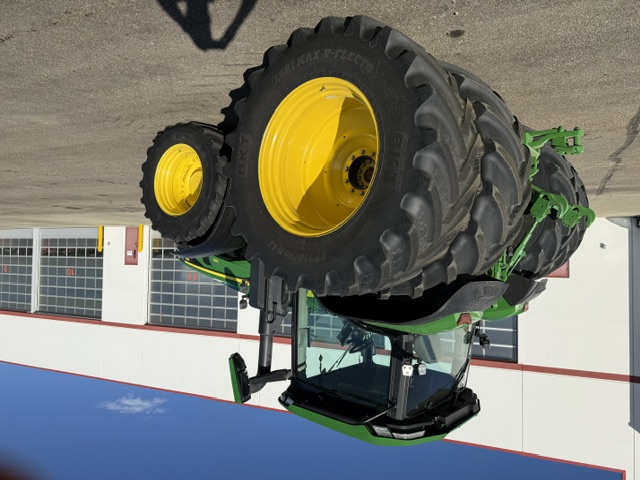 2023 John Deere 8R 310 Tractor