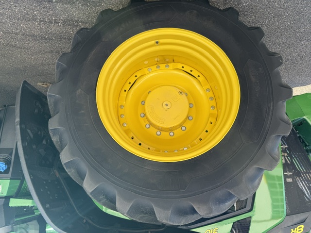 2023 John Deere 8R 310 Tractor