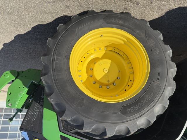 2023 John Deere 8R 310 Tractor