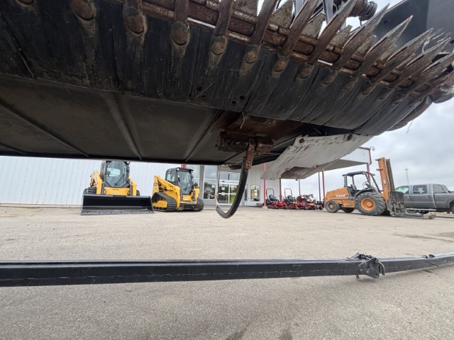 2018 MacDon FD75-35 Header Combine