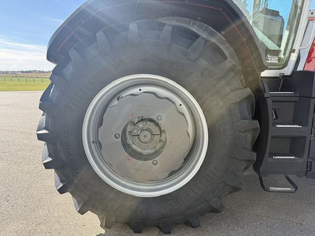 2023 Massey Ferguson 8S.285 Deluxe Tractor