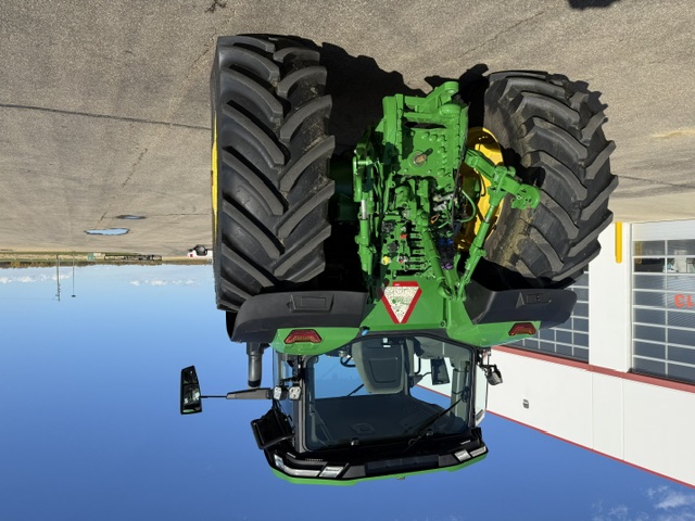2024 John Deere 7R 290 Tractor