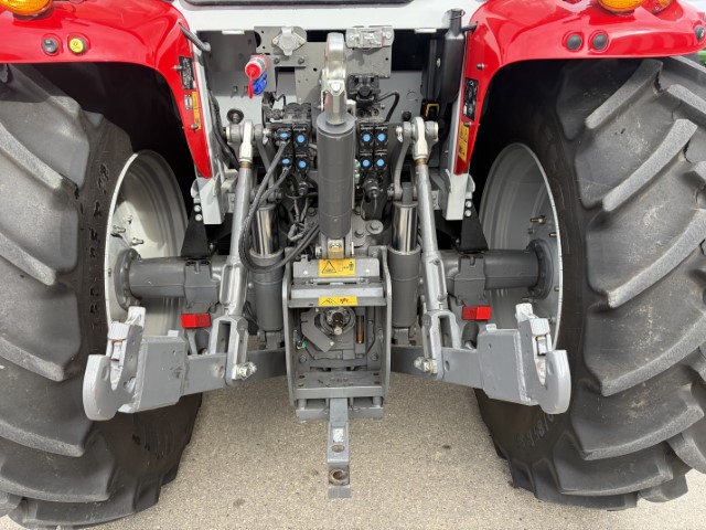 2022 Massey Ferguson 5S.135 Deluxe Tractor