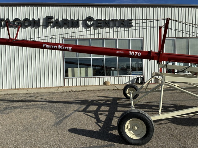 2022 Farm King 1070 Grain Auger