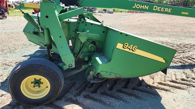 John Deere 946 Mower Conditioner