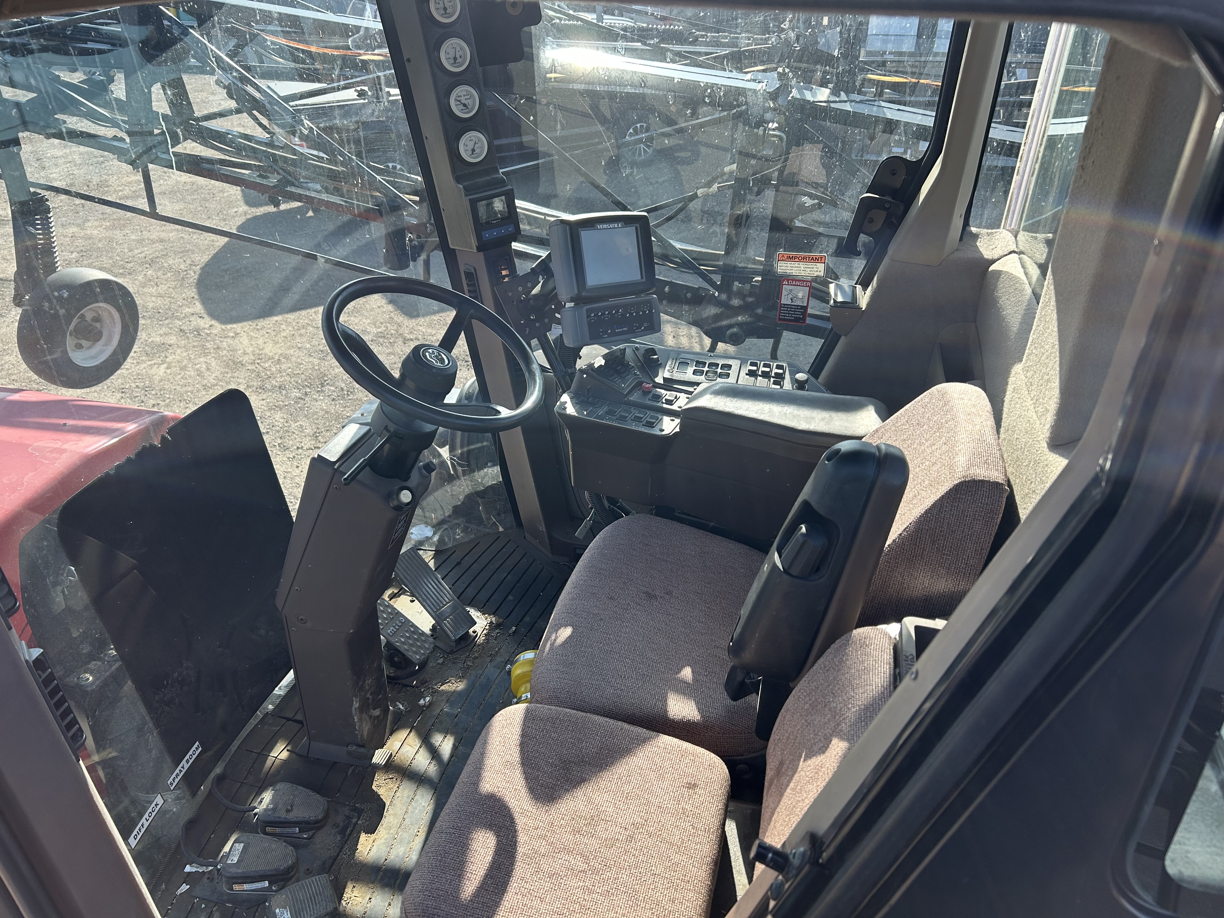 2011 Versatile SX275 Sprayer/High Clearance