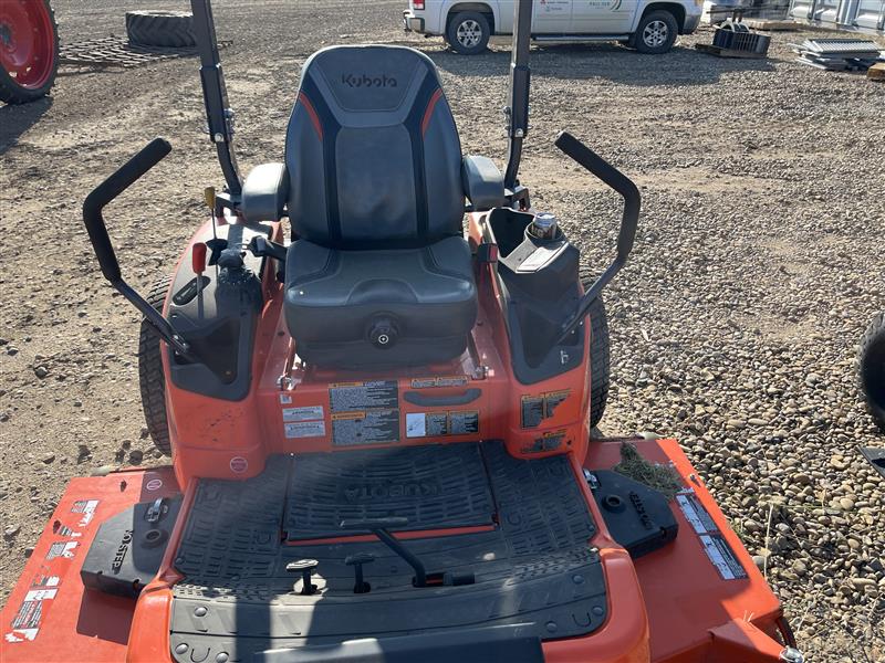 2021 Kubota ZD1211 Mower/Zero Turn