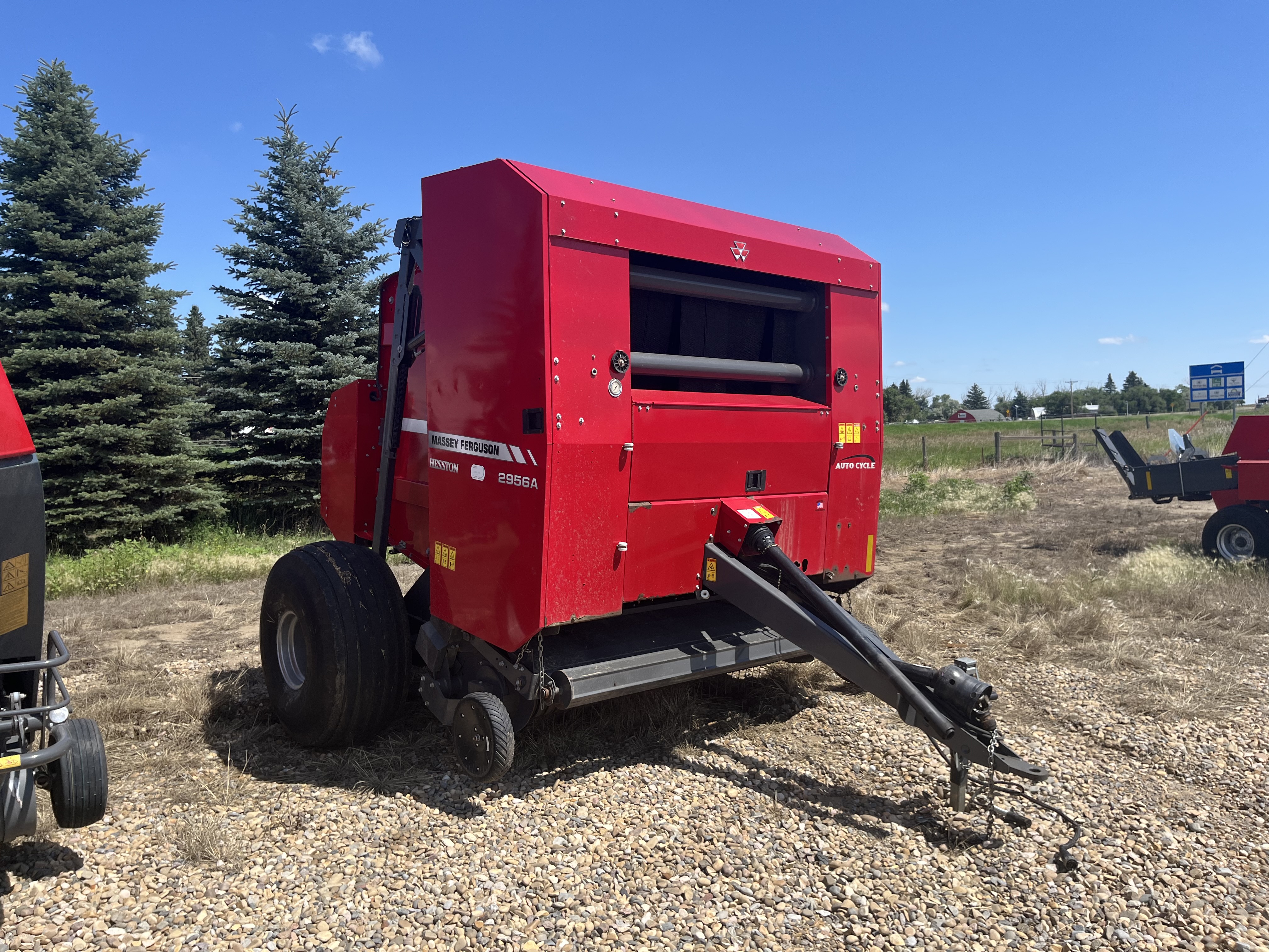Massey Ferguson 2956 Baler/Round
