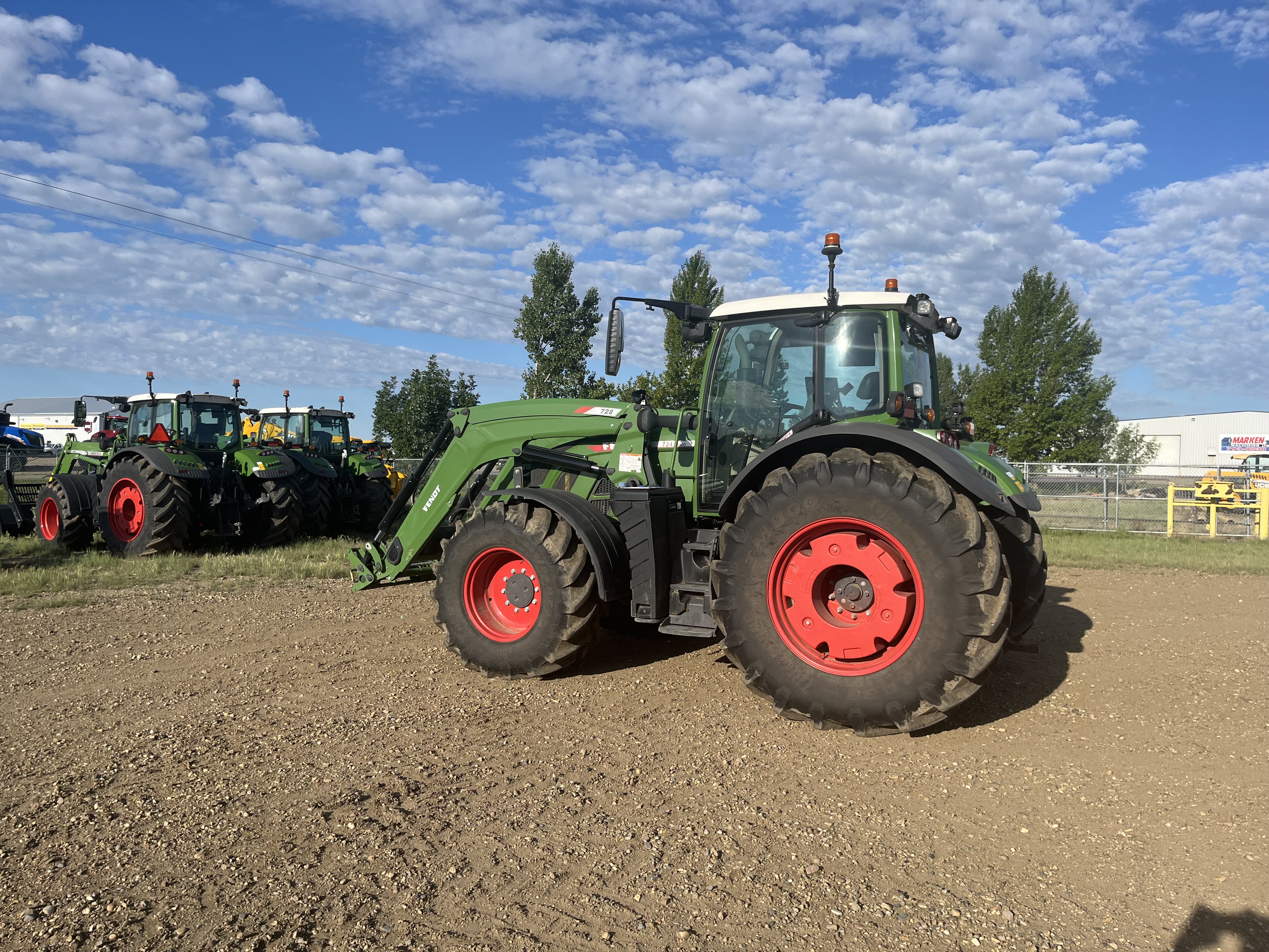 2021 Fendt 724 Gen6 Tractor
