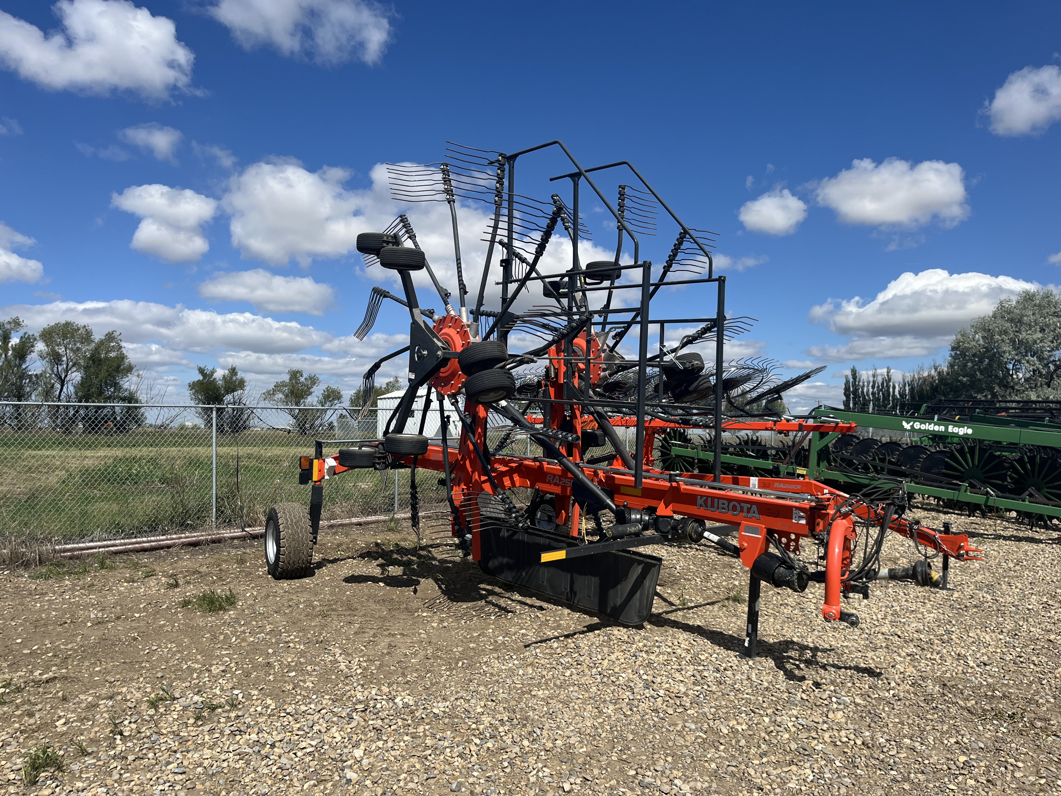 2019 Kubota RA2584 Rake