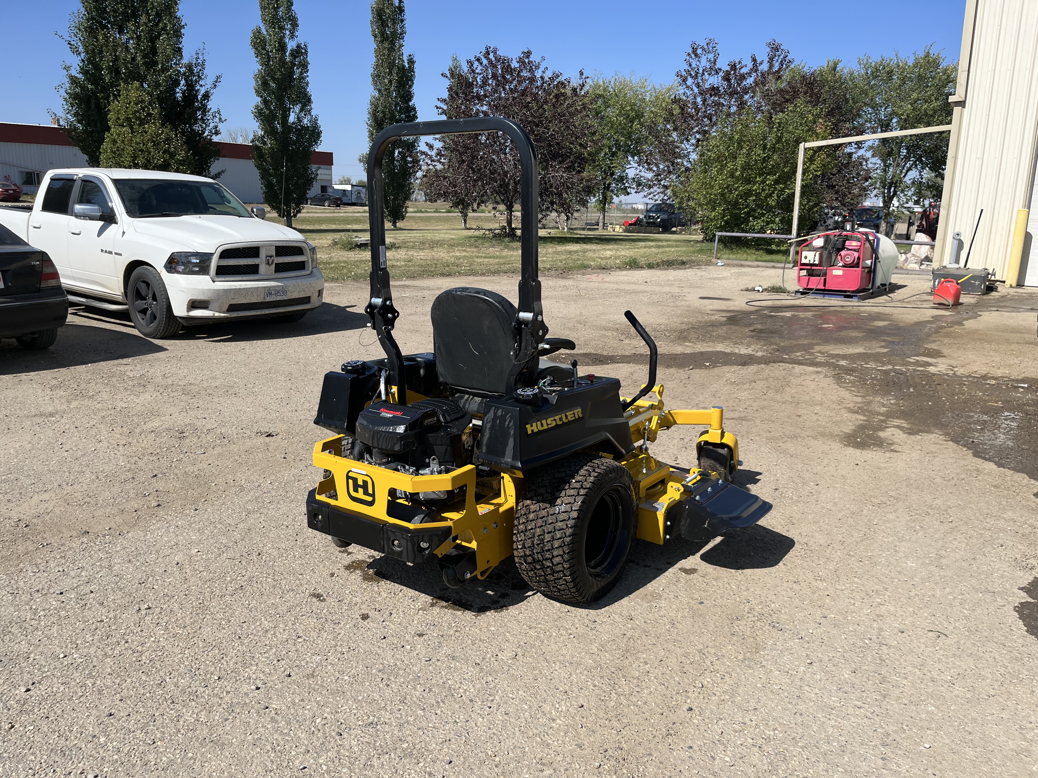 2022 Hustler Excel Hustler X-One GXV690 Mower/Zero Turn