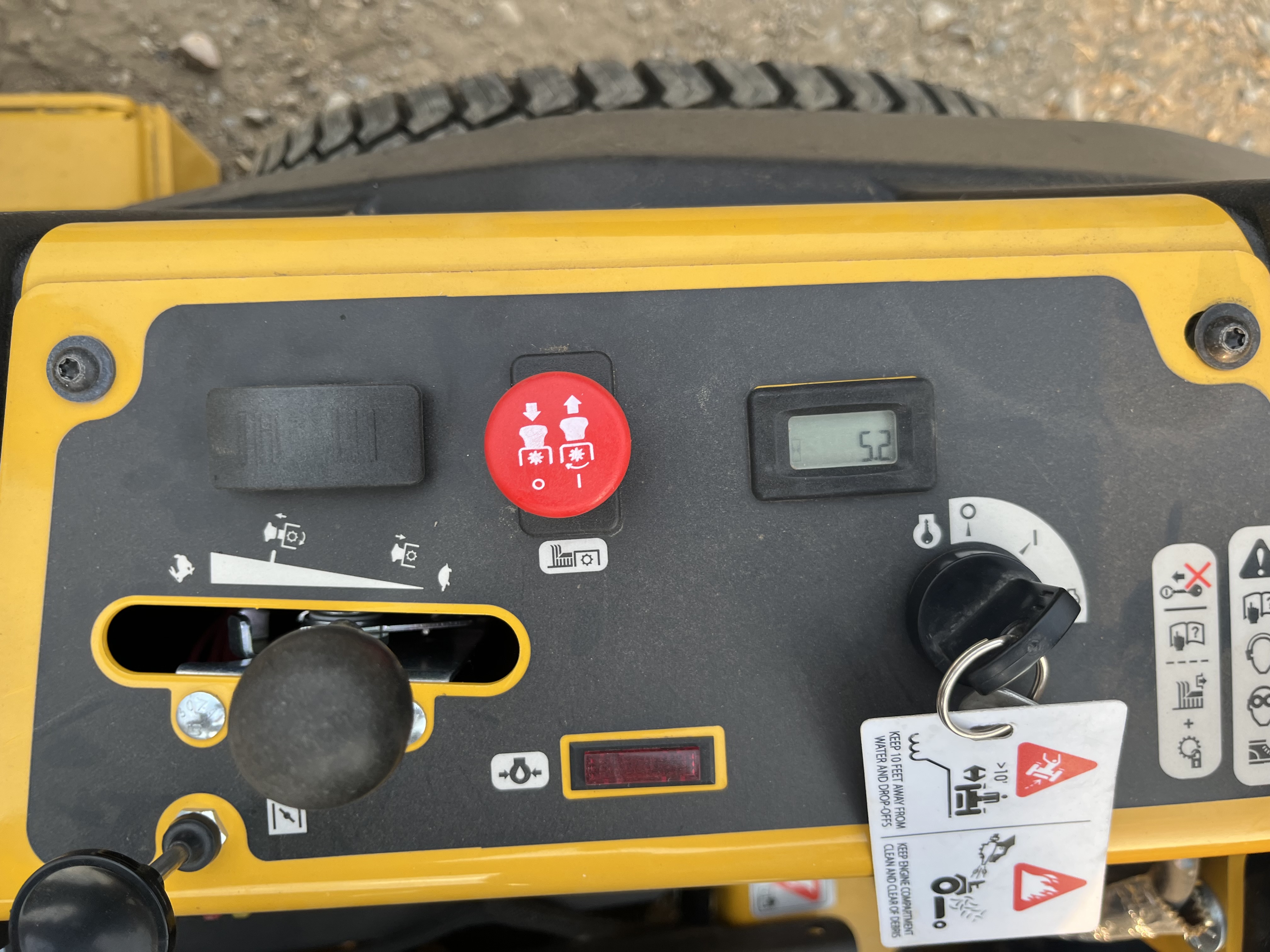 2024 Hustler Excel Hustler X-One GXV690 Mower/Zero Turn