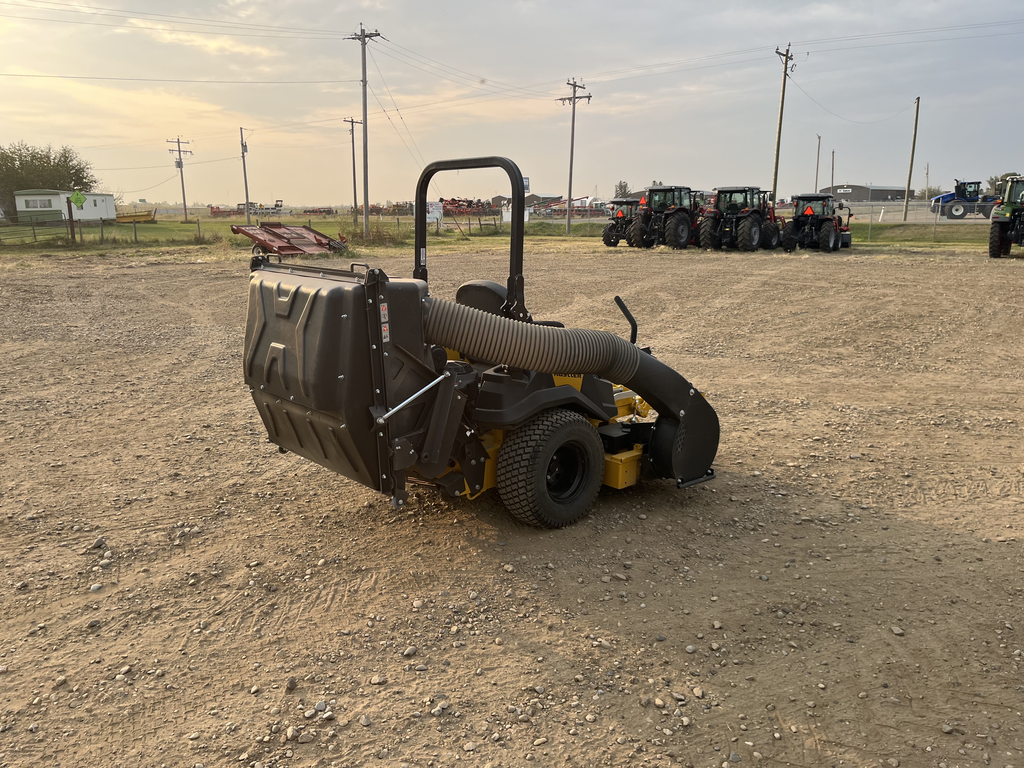 2024 Hustler Excel Hustler X-One GXV690 Mower/Zero Turn