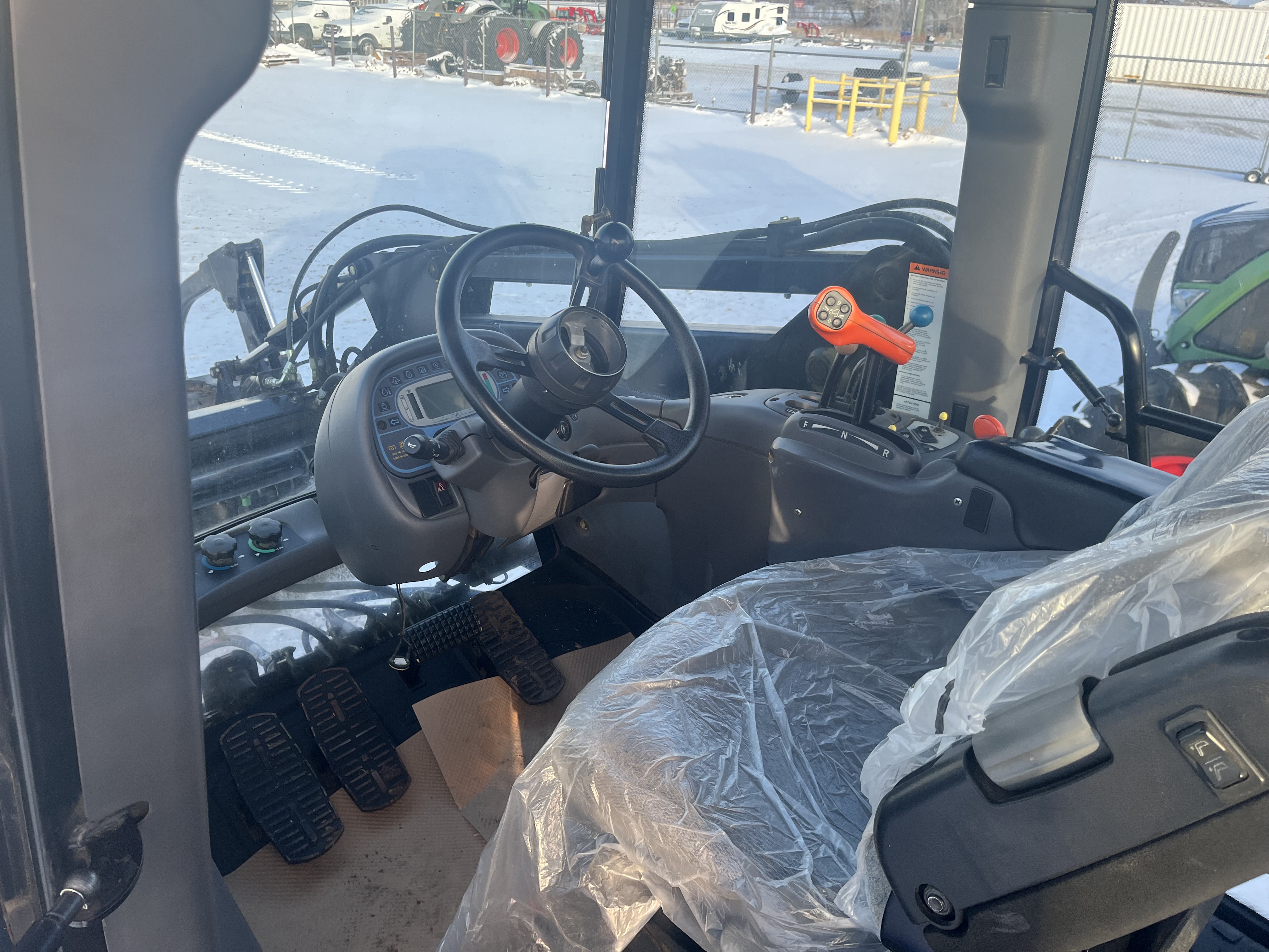 2010 New Holland TV6070 Tractor