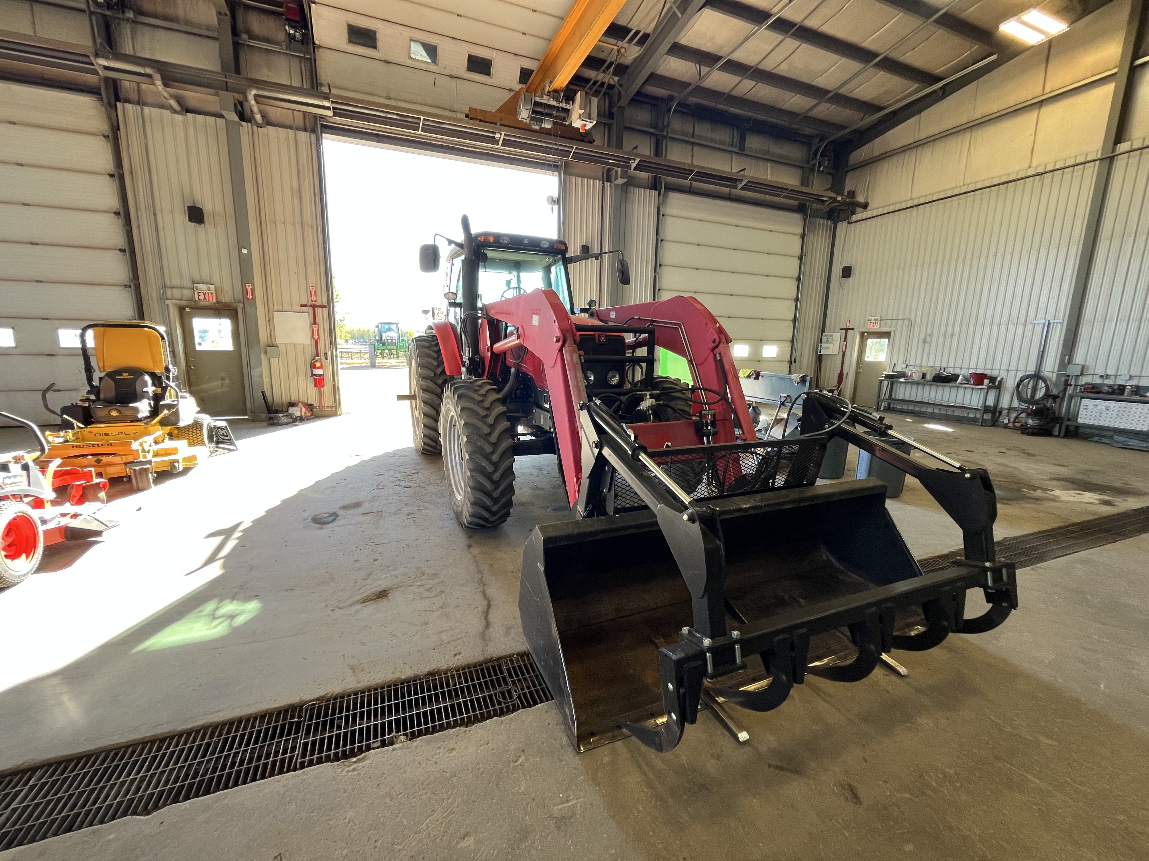 2006 Massey Ferguson 7495 Tractor