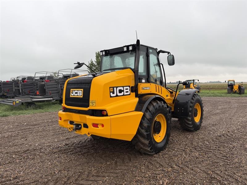 2022 JCB TM420 TeleHandler