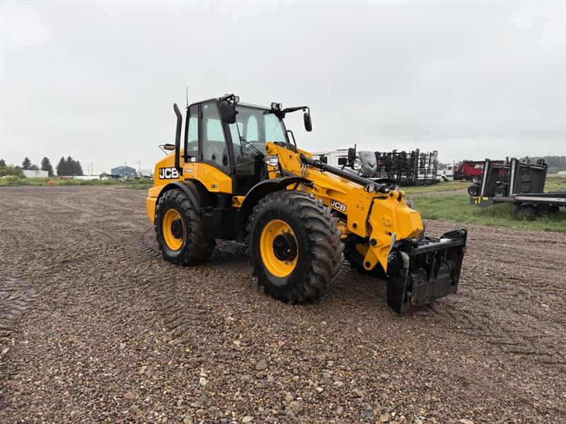 2022 JCB TM420 TeleHandler
