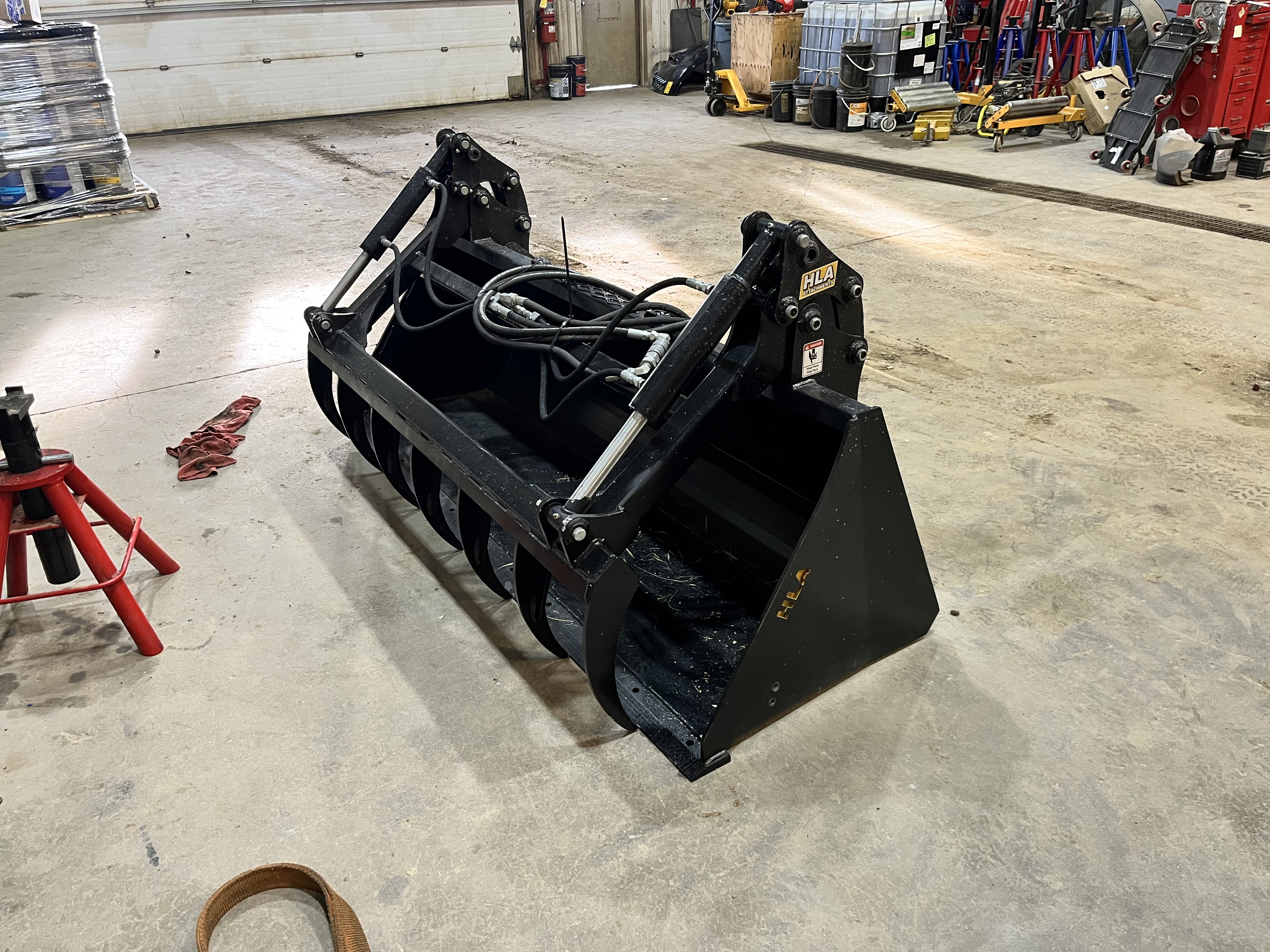 2024 HLA SB84GR72 Bucket