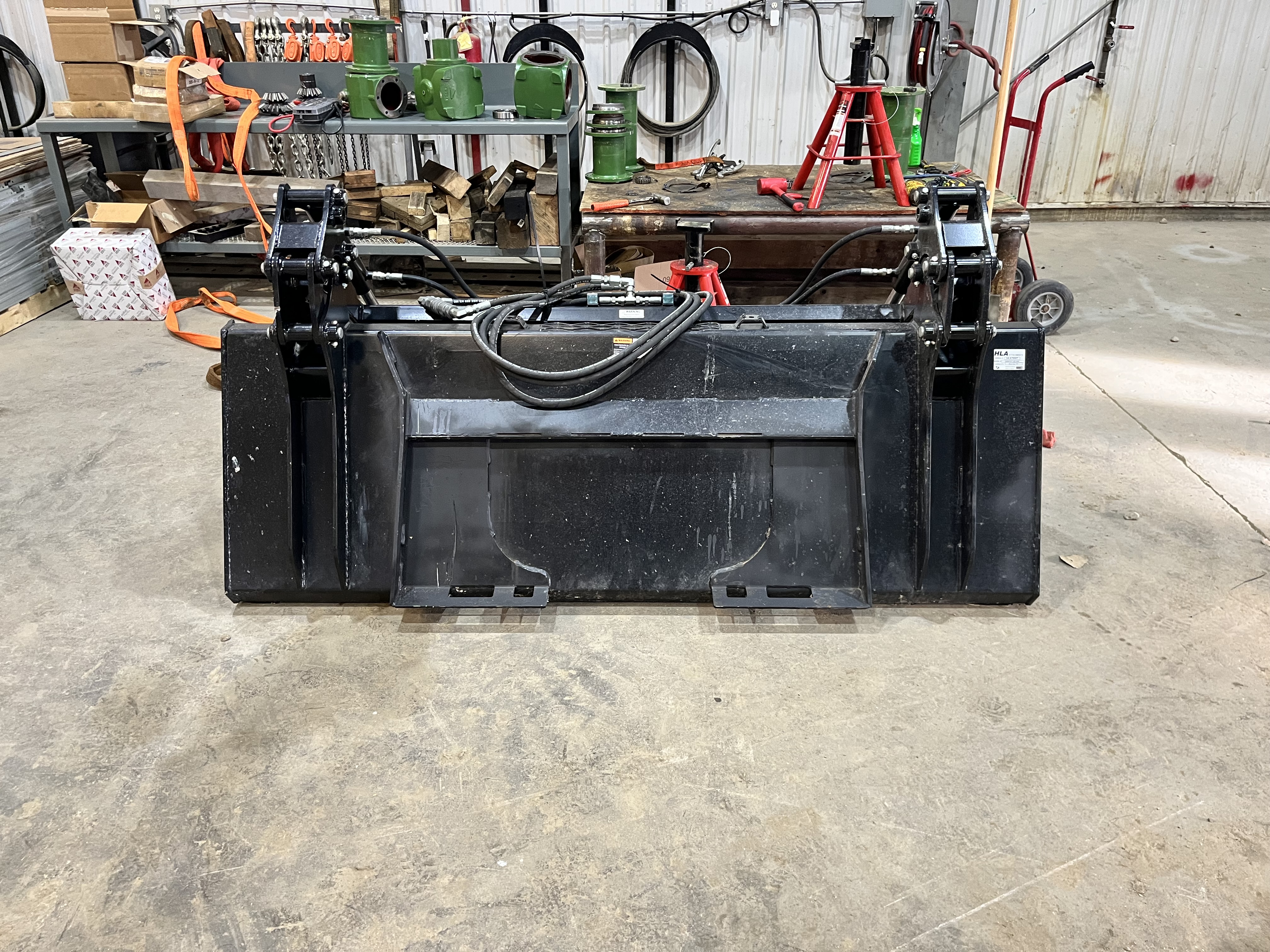 2024 HLA SB84GR72 Bucket