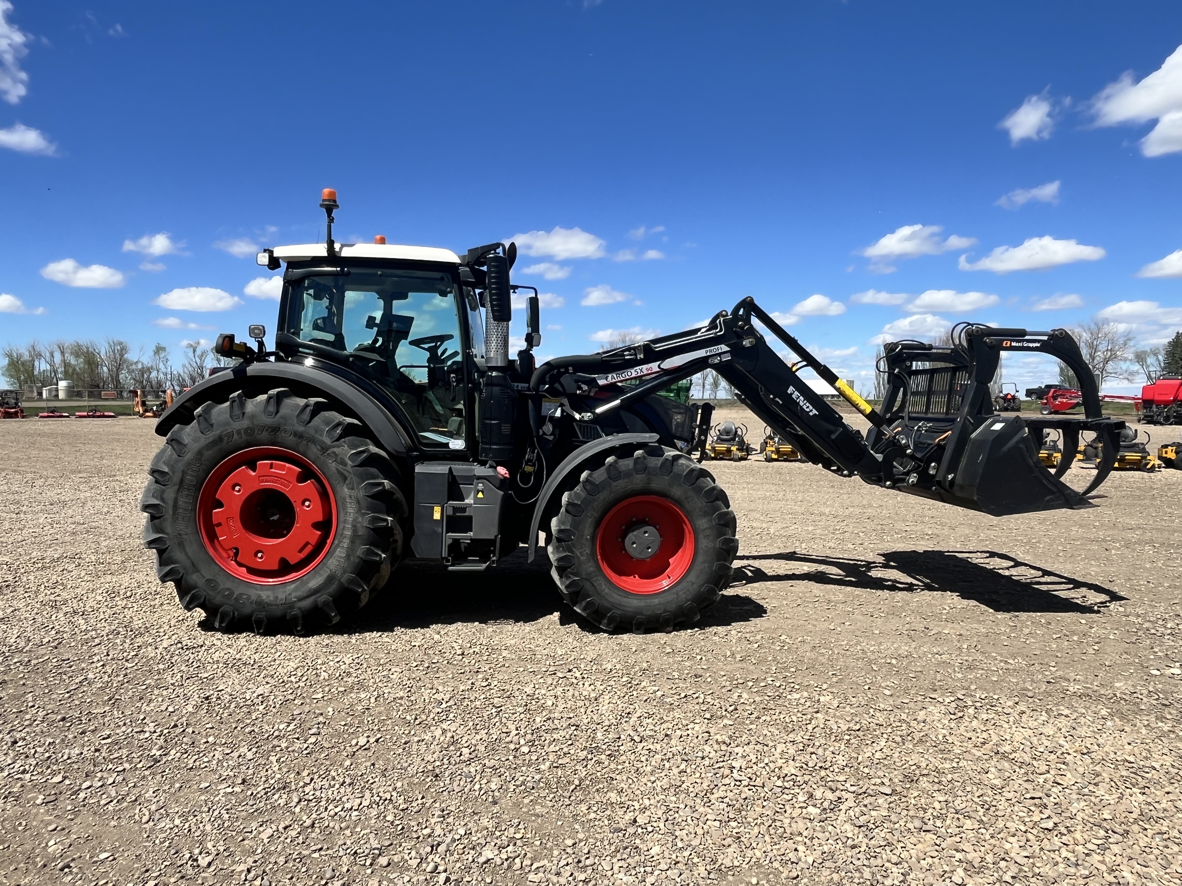 2022 Fendt 724 Gen6 Tractor