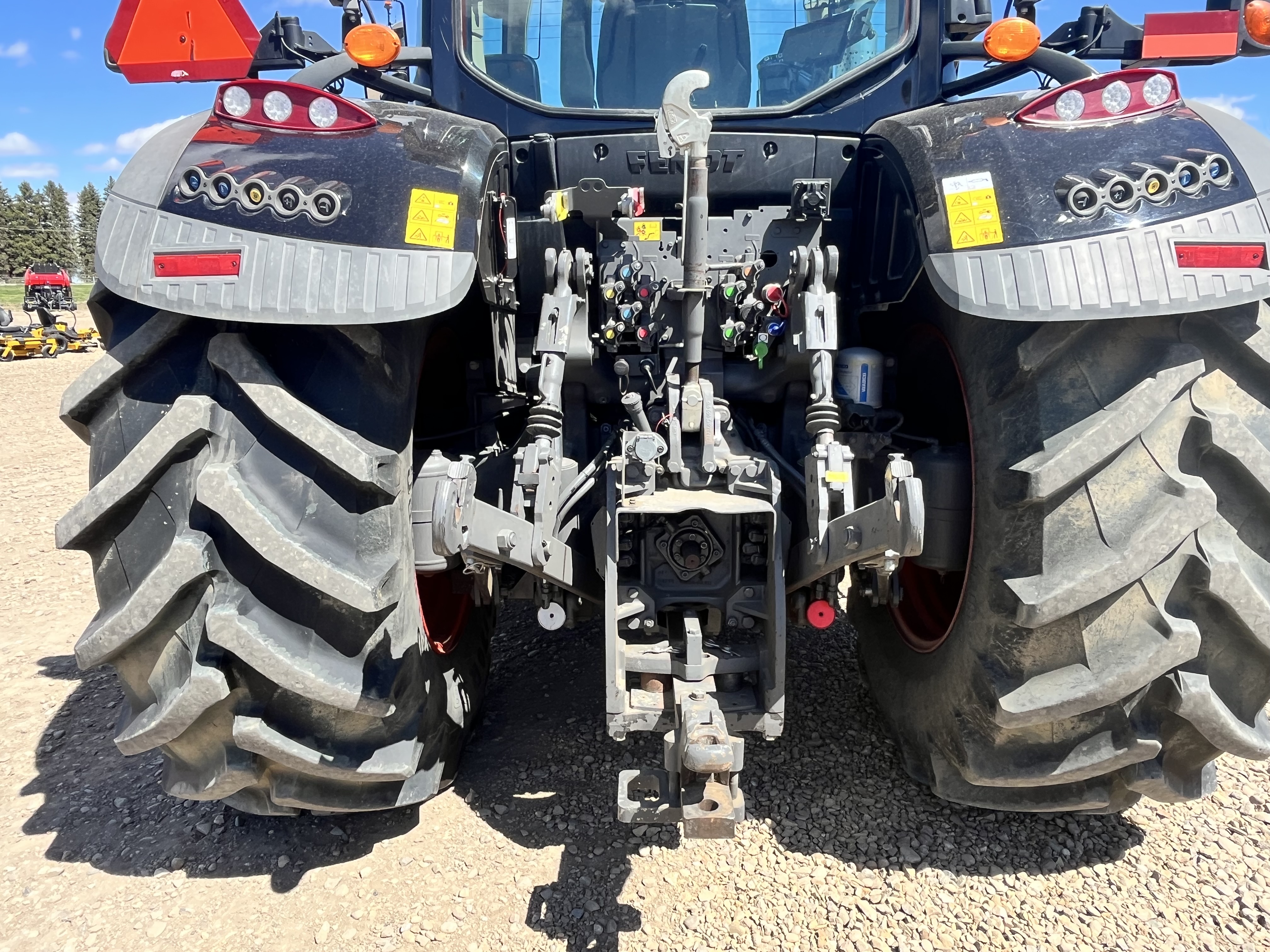 2022 Fendt 724 Gen6 Tractor