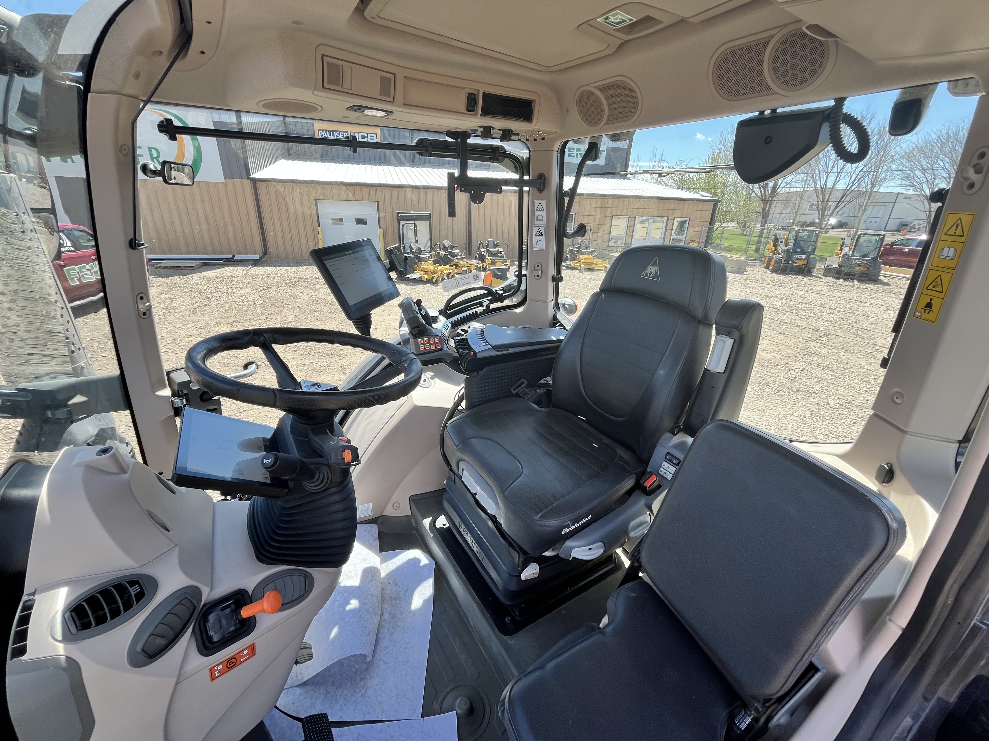 2022 Fendt 724 Gen6 Tractor