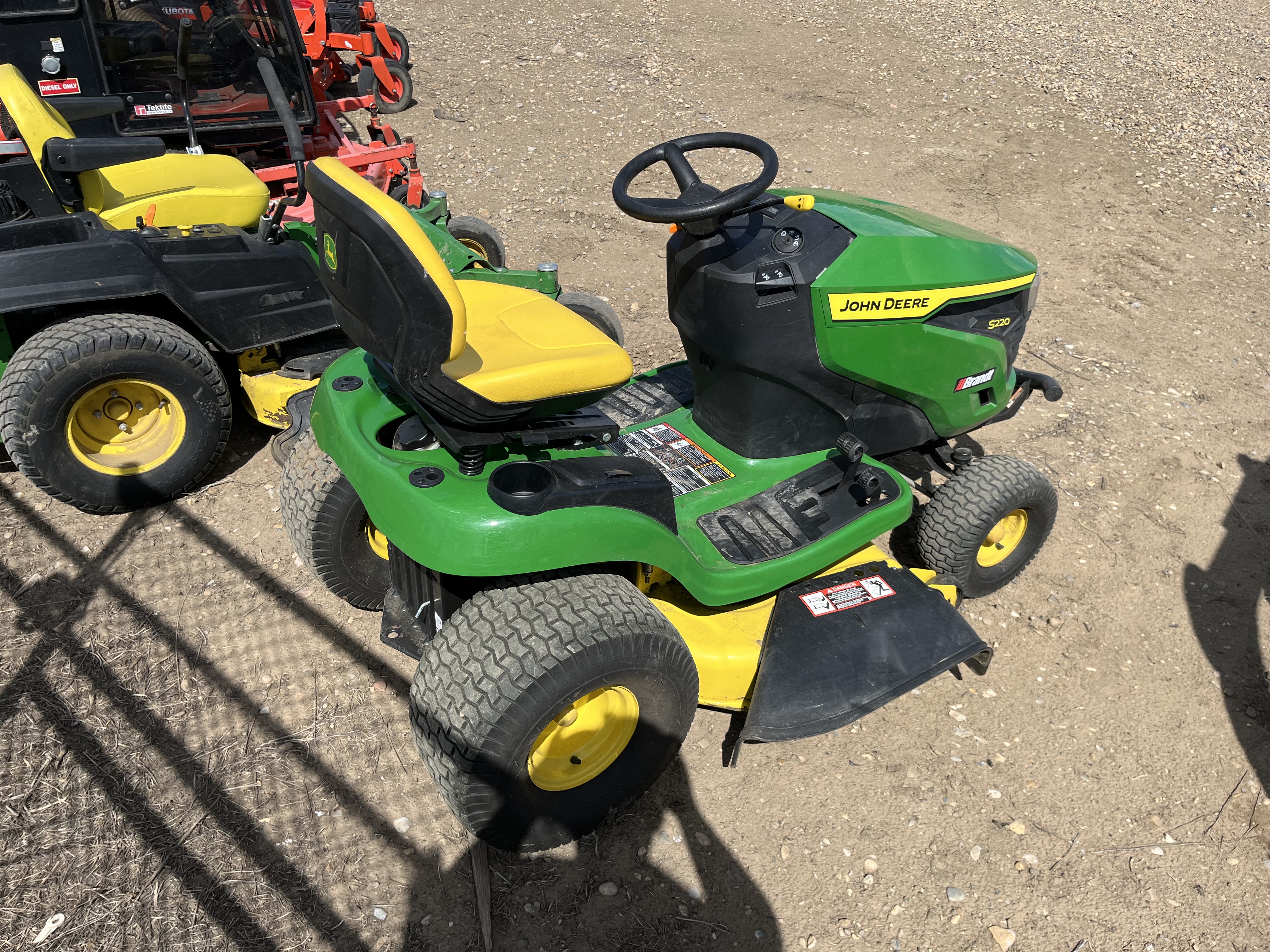 2021 John Deere S220 Lawn Tractor