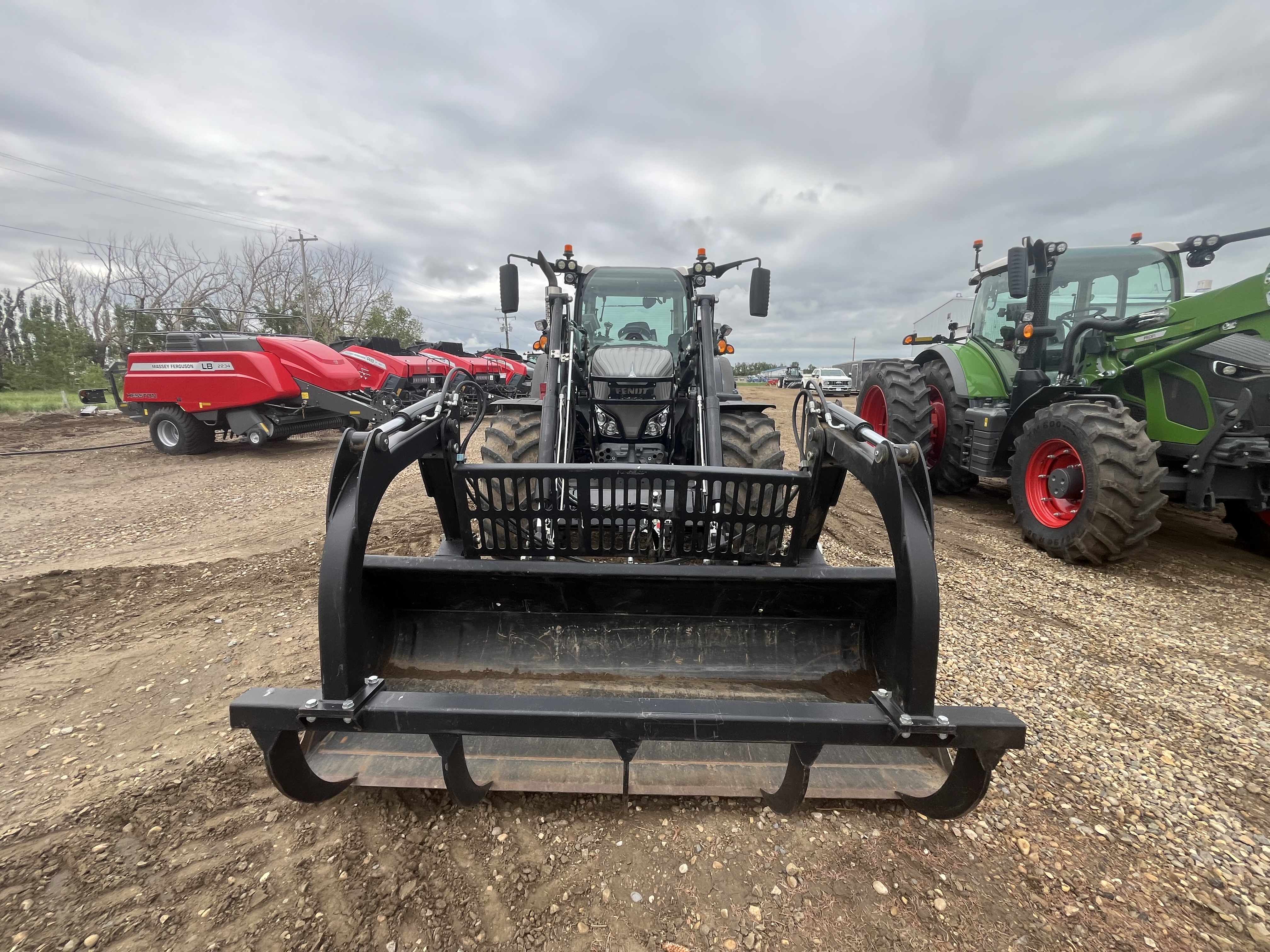 2021 Fendt 724 Gen6 Tractor